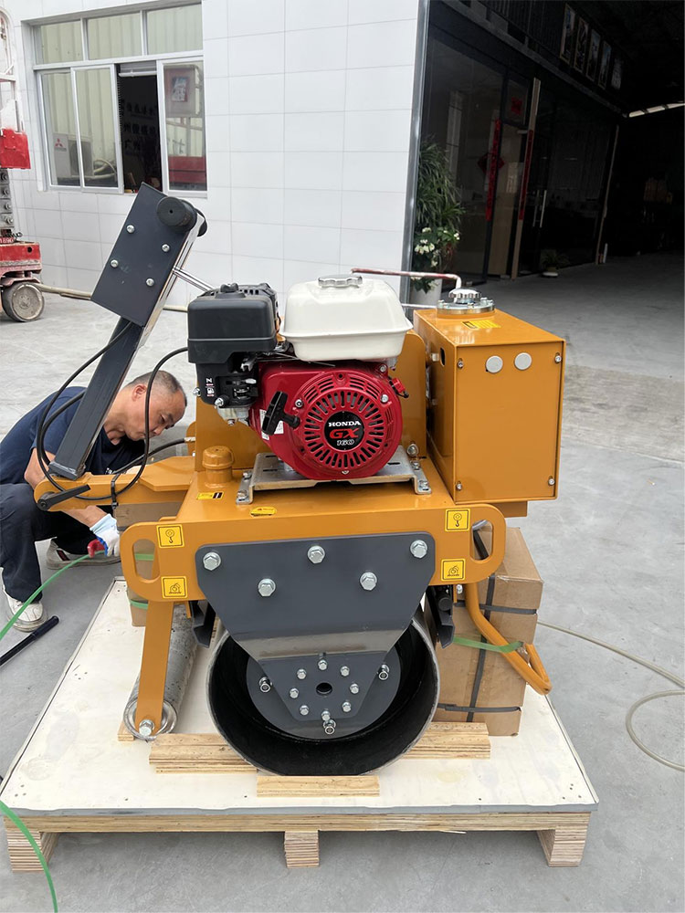 Plate compactor